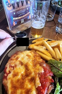 pub meal with disappointing gravy