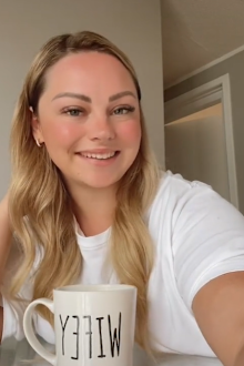 Bride-to-be uninvites her own mother from her upcoming wedding