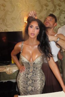 Kim Kardashian getting ready while in Venice for the wedding of Jeff Bezos and Lauren Sanchez