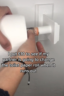 Woman's hilarious trick for boyfriend who never changes the loo roll