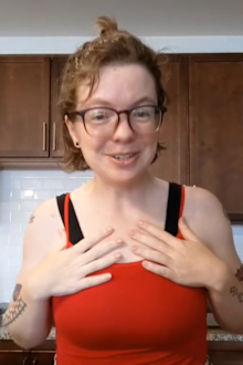 TikToker shares story about car dealership contacting her father regarding their negative review