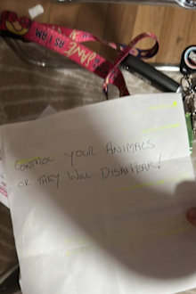 neighbour sends note about pets cats