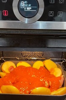 He then tries cooking Kantong Butter Chicken in the oven.