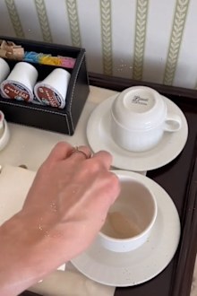 Flight attendant hotel hacks breakfast