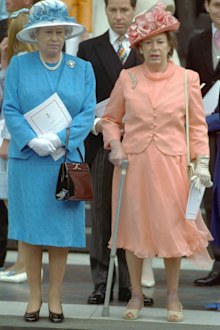 Queen Elizabeth (left) & Princess Margaret (right) at National Service of Thanksgiving for Queen Mother's 100th birthday at St. Paul's Cathedral (Photo: 11 July, 2000)