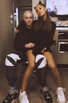 Pete Davidson, Ariana Grande, Instagram, photo, selfie