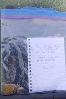 Woman reveals passive aggressive letter delivery driver left her after she didn't tip enough.