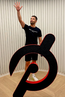 jon hosking peloton instructor fitness trainer