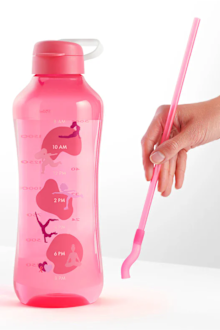 9PR: Tupperware Drink Bottle