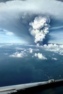 Mr Mendoza's daughter said the airline crew thought it was a rain cloud, only to be later told it was a volcanic ash plume.