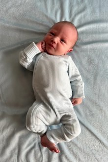 Isabella Staskowski and fiance Drew Jones with newborn baby