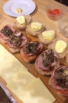 Batch cooking sandwiches