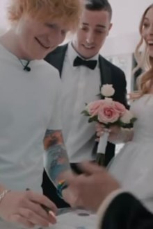 Ed Sheeran crashes wedding in Las Vegas