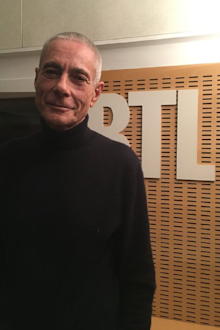 Francois Graftieaux has requested a DNA sample from the Queen.