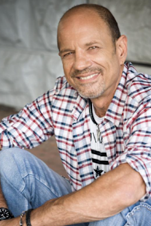 Bob Peters radio announcer and voice overs