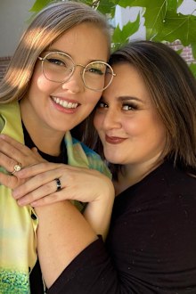 Hairspray star Nikki Blonsky has married Hailey Jo Jenson.