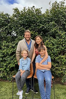 Curtis Stone and family