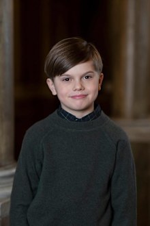  Crown Princess Victoria's son Prince Oscar beams in new portrait shared to mark 9th birthday