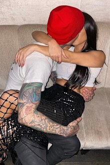Travis Barker Khloe Kardashian