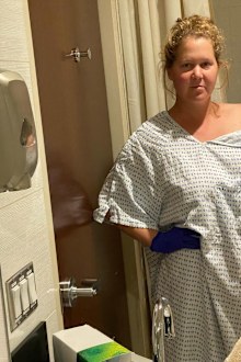 Amy Schumer in hospital