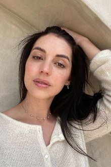 Adelaide Kane, Instagram photo