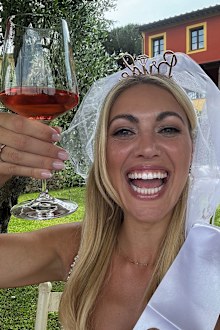 Nine journalist Lauren Tomasi shares photos from glorious Italian wedding