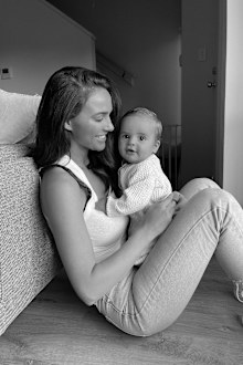 Jessica Dover appears to confirm she's split from Jared Petrenko