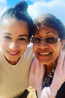 Maz Compton with her mum, who was one of the first people she told about her desire to get sober.