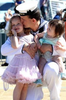 Rebbecca and Ben family daughters
