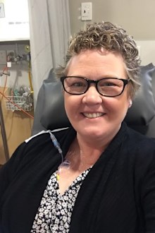Sonja living with metastatic breast cancer smiling