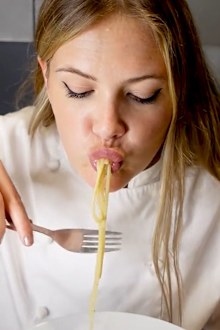 Poppy O'Toole, TikTok, pasta hack, cacio e pepe
