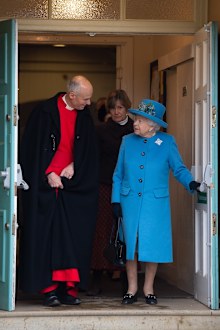 Her Majesty leaves St Paul church on Sunday