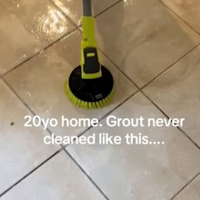 A new tenant transformed the dirty grout in their rental with some Bunnings buys