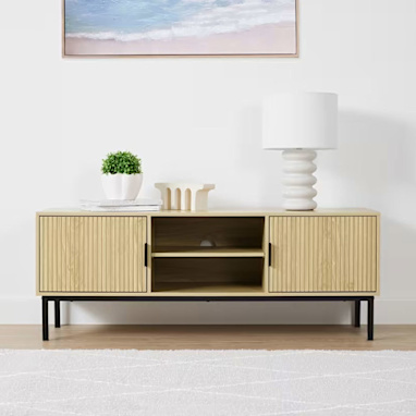 Isla Entertainment Unit: $109