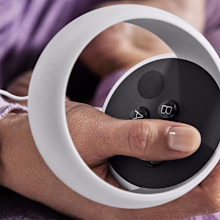 9PR: The round-shaped controller for the Meta Quest 2