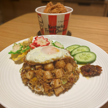 Dan Hong KFC Zinger nasi goreng