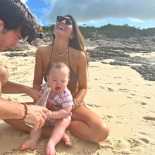 Olivia Munn, John Mulaney and Malcolm Hiệp Mulaney