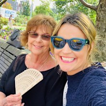US Today Show host Savannah Guthrie and her mum, Nancy Guthrie 