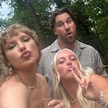 Taylor Swift Travis Kelce at wedding