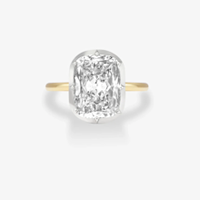 Jessica McCormack ring, this engagement ring is very simialr to Zoe Kravtiz 