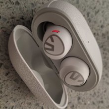 9PR: SoundPEATS Free2 Classic Bluetooth Wireless Earbuds, White