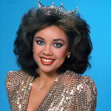 Vanessa Williams gives up her crown