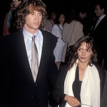 Val Kilmer and actress Joanna Whalley attend the Liberty Hill Foundation's Eighth Annual Upton Sinclair Awards on May 2, 1990 at the Beverly Hilton Hotel in Beverly Hills, California.