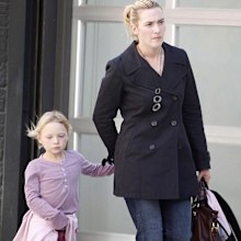Kate Winslet and Mia Honey Threapleton in 2006.