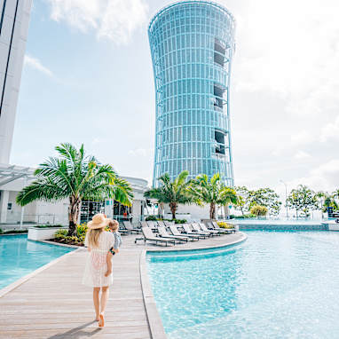  Relax to the max at a tropical resort
