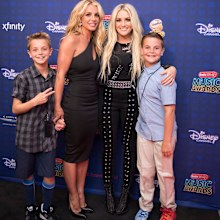Britney Spears, transformation, photos, sister Jamie Lynn Spears and sons Jayden and Preston at the 2017 Radio Disney Music Awards.