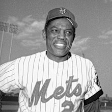New York Mets' Willie Mays poses on May 12, 1972 in New York.