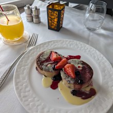 qatar airways a380 business class 
