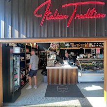 Travel Ballarat deli eating food shipping winter 