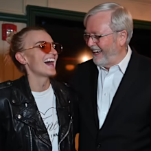 G Flip and Kevin Rudd at Andy Lee's Old Mates Pub in New York August 2025 